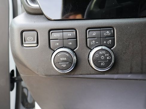 Certified 2022 GMC Sierra 1500 SLT image 41