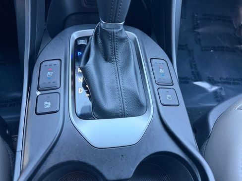 Used 2018 Hyundai Santa Fe Sport w/ 2.4L Tech Package 04 image 19
