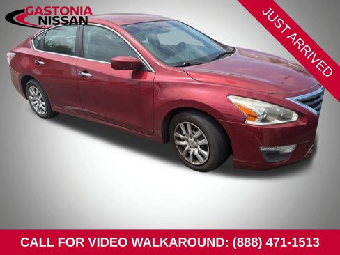 Used 2015 Nissan Altima 2.5 S w/ Power Driver Seat Package FWD image 1