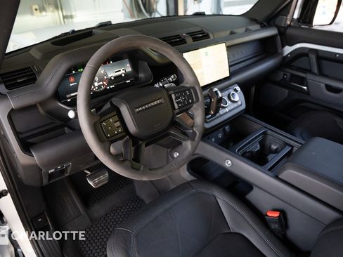 Used 2023 Land Rover Defender 110 V8 image 20