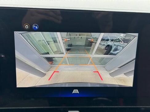 Used 2025 Chevrolet Equinox ACTIV AWD/4WD image 4