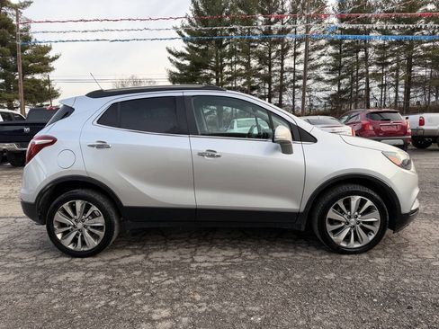 Used 2017 Buick Encore Preferred FWD image 4