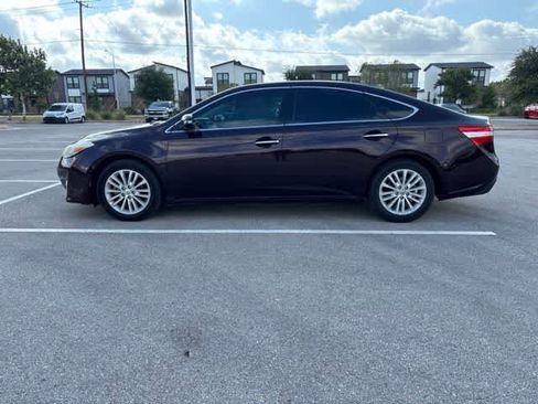 Used 2014 Toyota Avalon XLE Touring FWD image 2