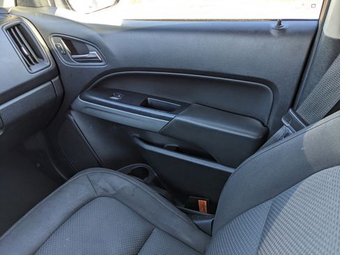 Used 2019 Chevrolet Colorado LT w/ LT Convenience Package image 20