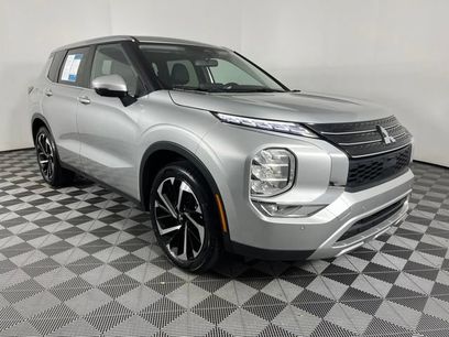 Used 2024 Mitsubishi Outlander SE