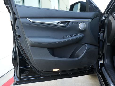 Used 2024 INFINITI QX55 Essential w/ Accent Package image 17