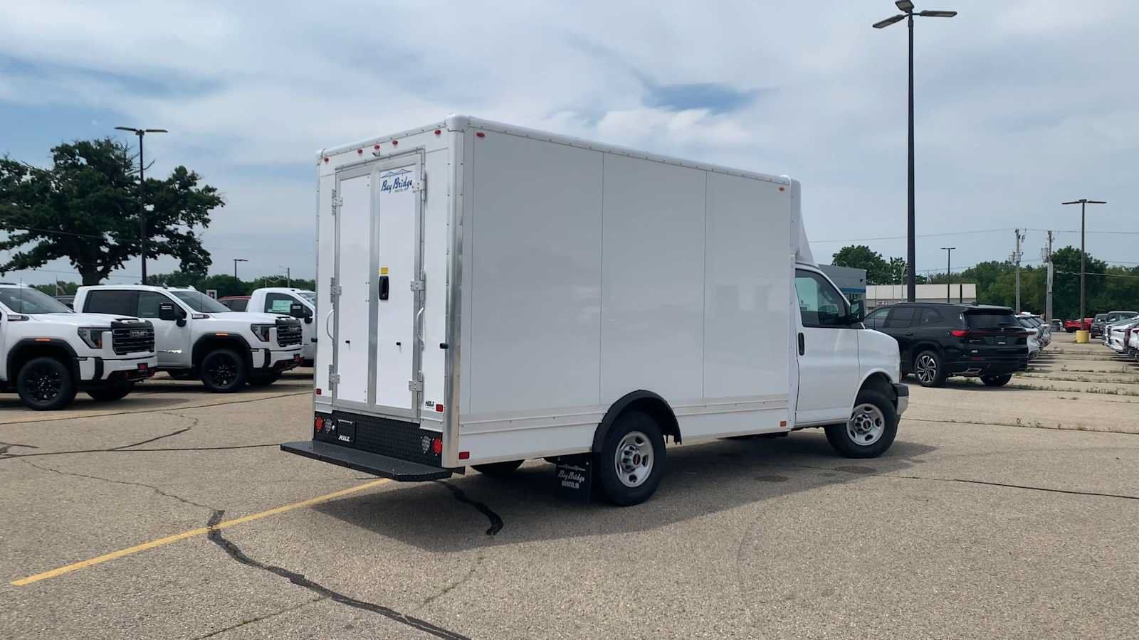 New 2025 GMC Savana 3500 w/ Power Convenience Package RWD image 8