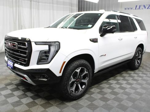 Used 2026 GMC Yukon AT4 Ultimate w/ LPO, Floor Liner Package AWD/4WD image 9