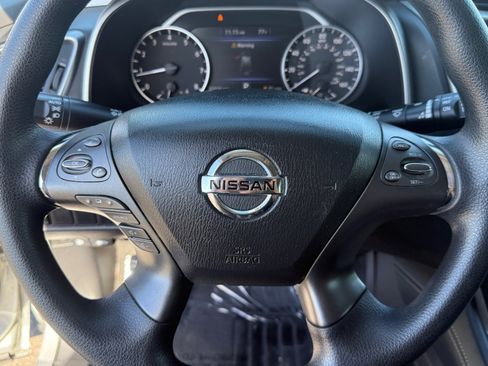 Used 2019 Nissan Murano S image 13