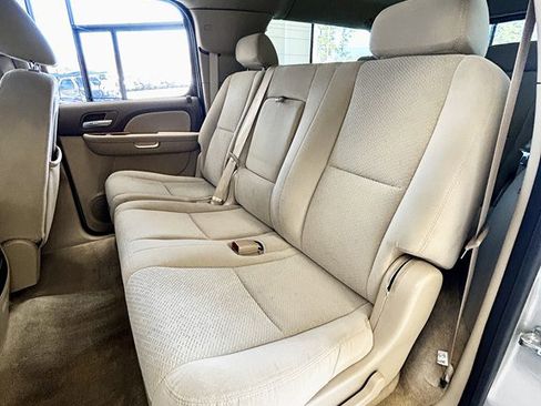 Used 2007 GMC Yukon XL SLE image 16