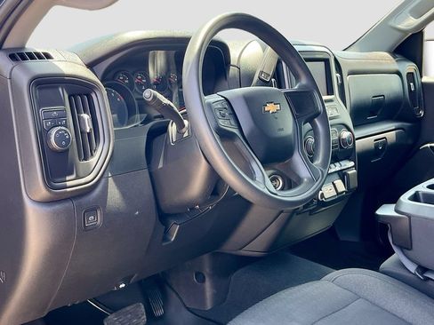 Used 2022 Chevrolet Silverado 1500 Custom RWD image 9