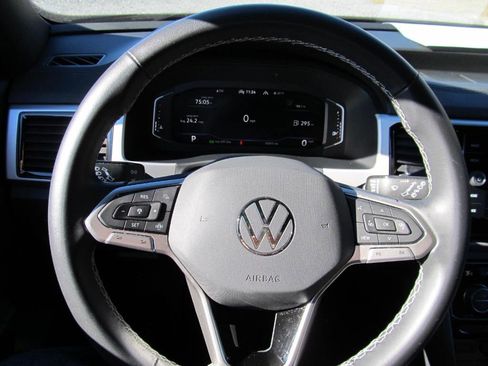 Used 2022 Volkswagen Atlas Cross Sport SE image 53