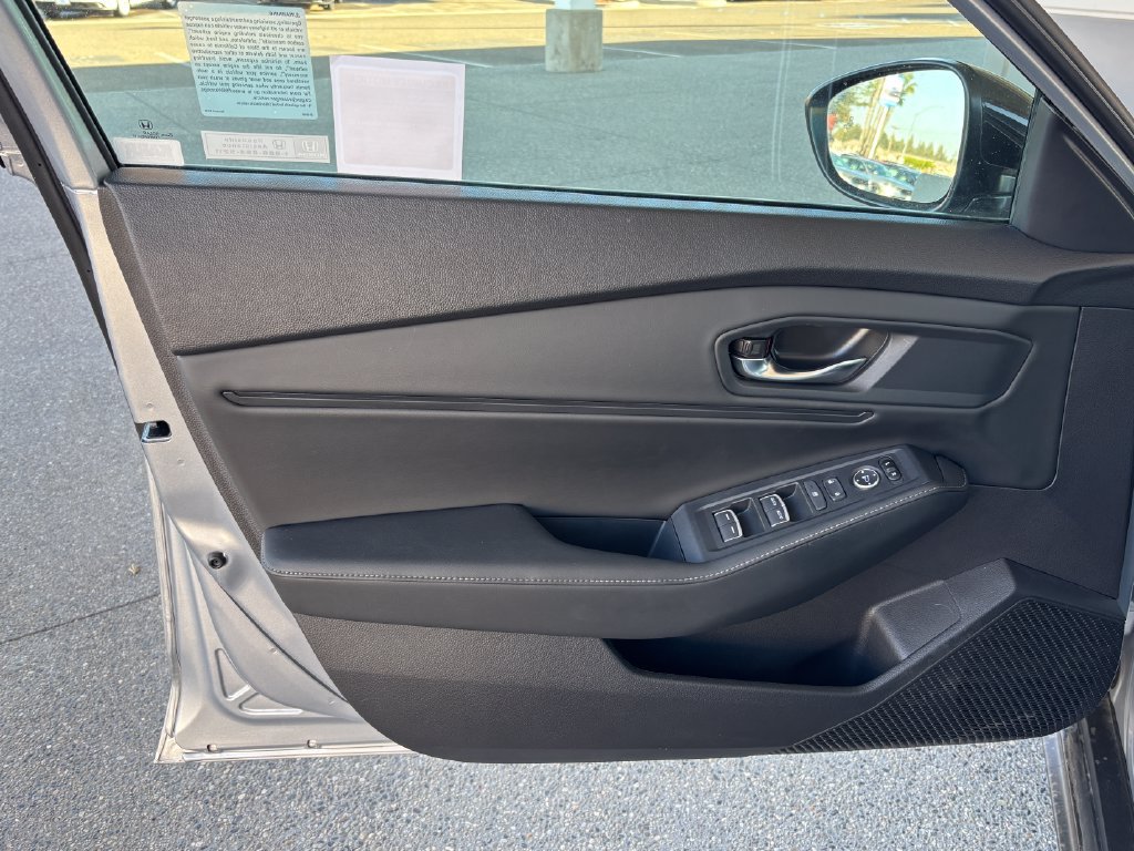 Used 2025 Honda Accord Sport image 25