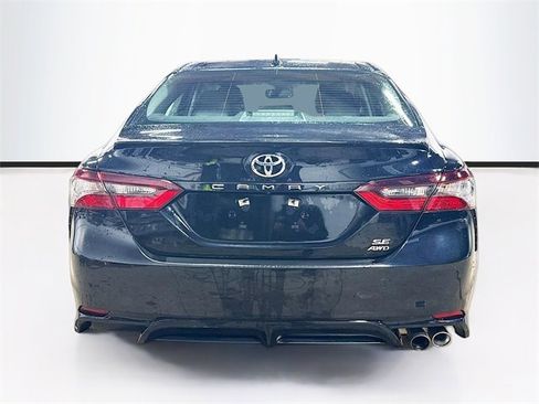 Used 2023 Toyota Camry SE image 6