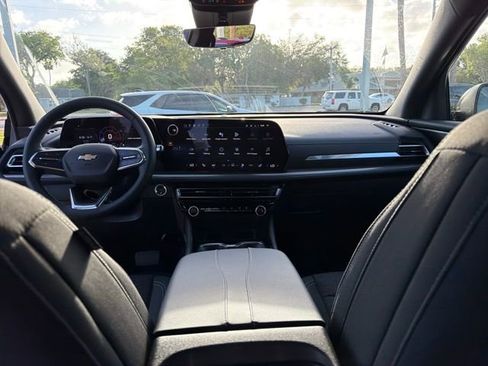 New 2026 Chevrolet Traverse LT w/ Driver Confidence Package FWD image 22