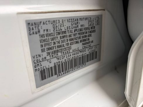 Used 2025 Nissan Sentra S FWD image 27