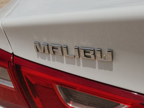 Used 2024 Chevrolet Malibu LT FWD image 8