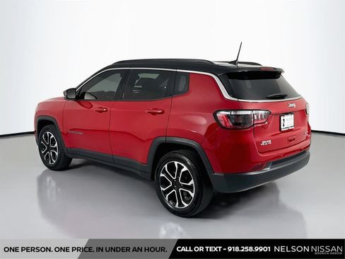 Used 2024 Jeep Compass Limited AWD/4WD image 7