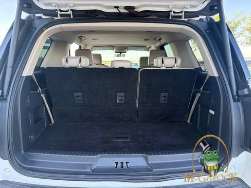 Used 2024 Ford Expedition XLT RWD image 25