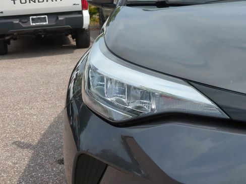 Certified 2020 Toyota C-HR XLE FWD image 10