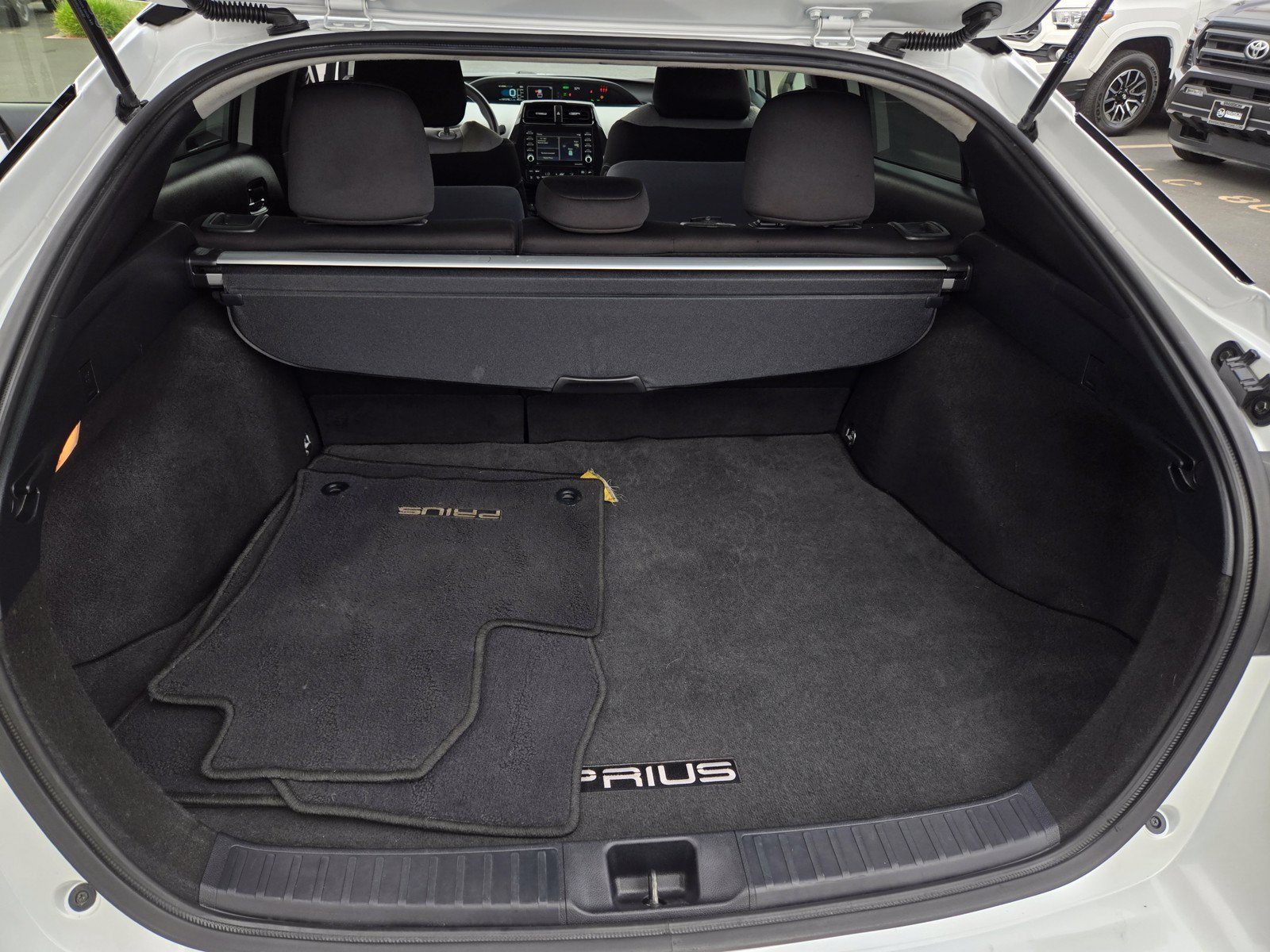 Used 2021 Toyota Prius LE w/ Carpet Mat Package (TMS) FWD image 21