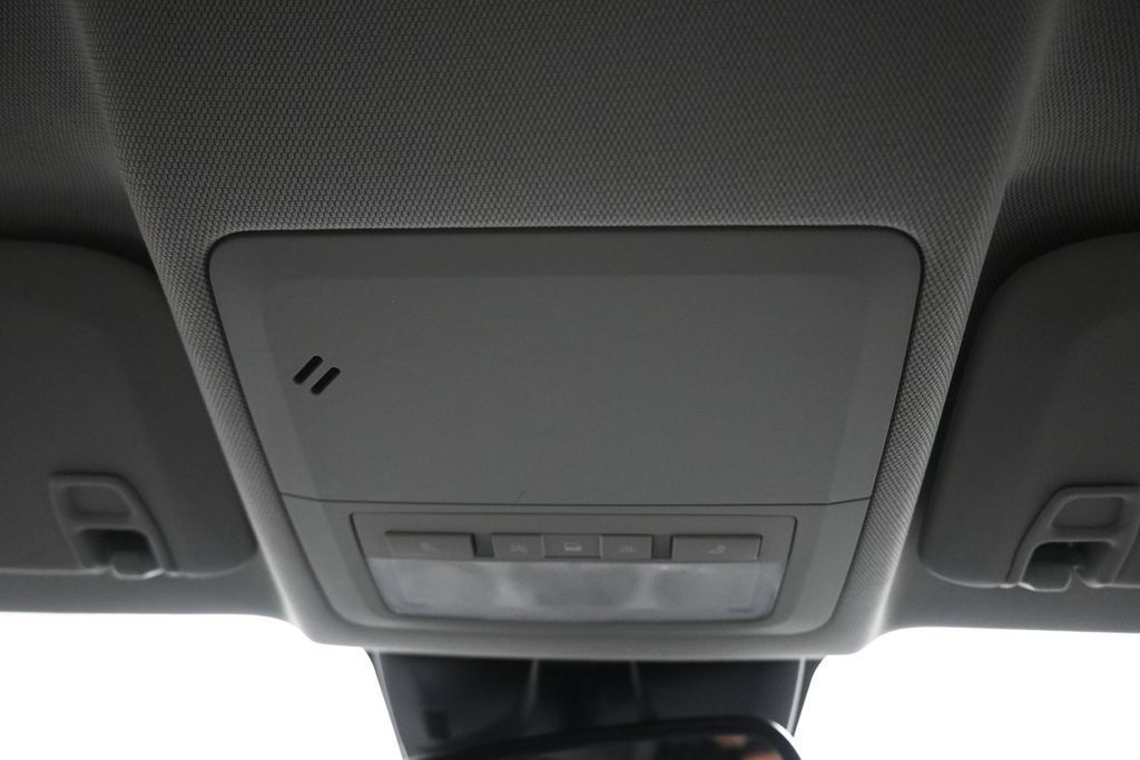 Used 2016 Chevrolet Cruze LT w/ Enhanced Safety Package FWD image 24