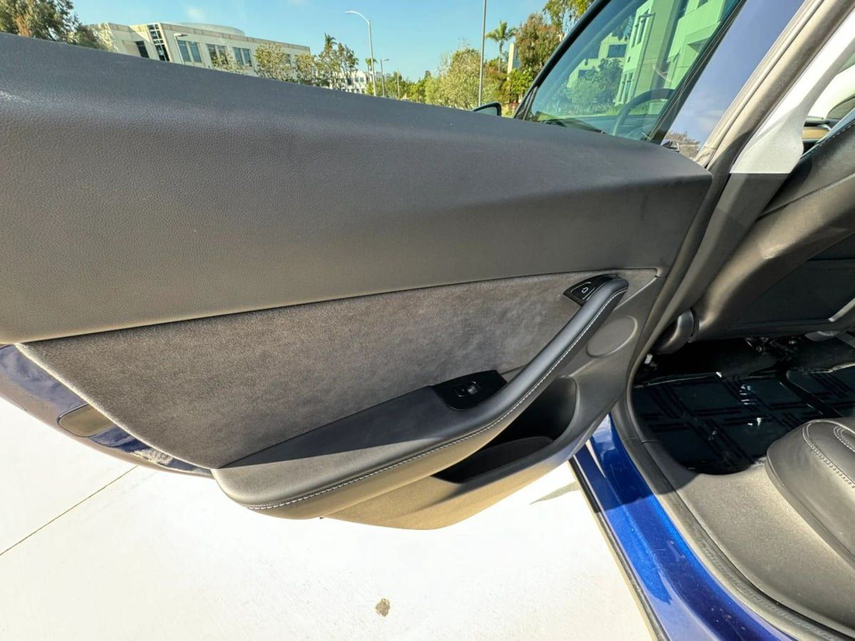 Used 2023 Tesla Model Y Long Range AWD/4WD image 21