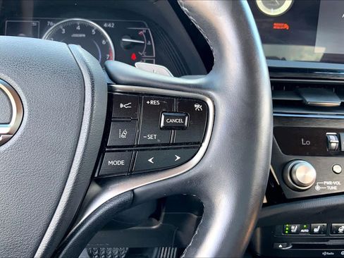 Used 2022 Lexus ES 350 w/ Premium Package image 24