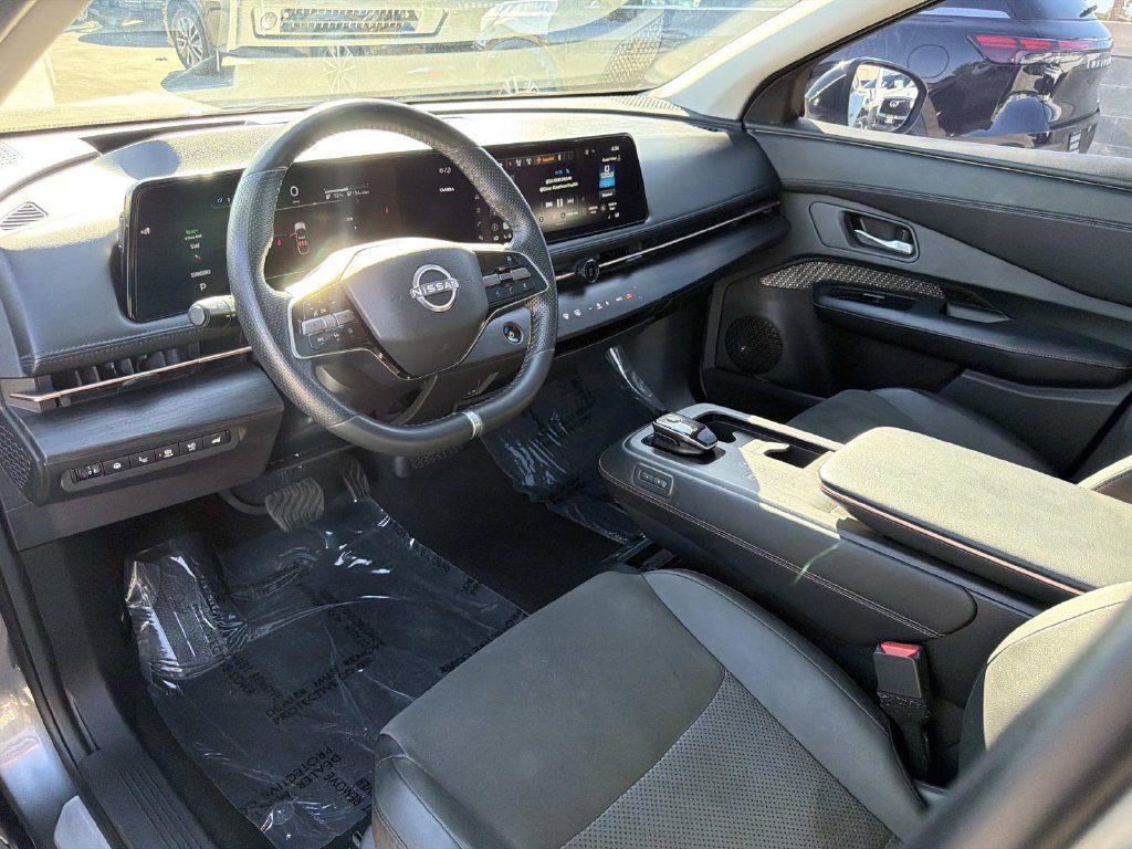 Used 2024 Nissan Ariya FWD image 13