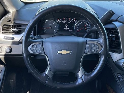 Used 2018 Chevrolet Suburban Premier image 12
