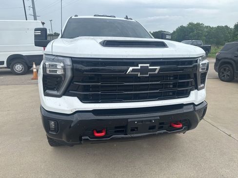 Used 2026 Chevrolet Silverado 2500 LT w/ Trail Boss Package AWD/4WD image 8