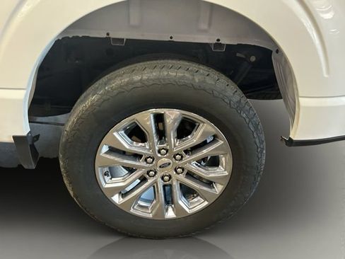 Used 2024 Ford F150 Lariat w/ Equipment Group 502A High AWD/4WD image 32