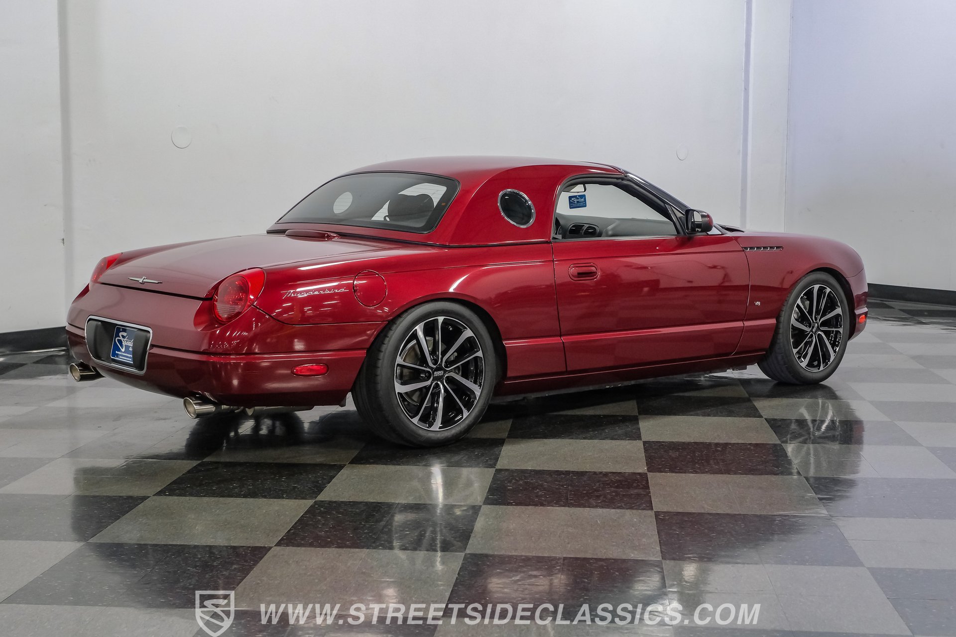 Used 2004 Ford Thunderbird RWD image 15