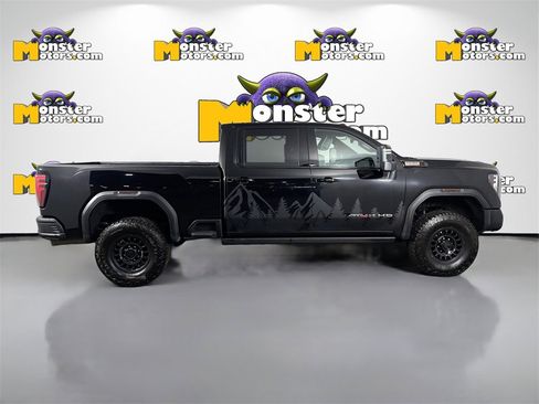 Used 2024 GMC Sierra 2500 AT4X w/ AT4X AEV Edition image 4