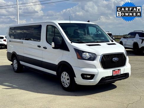 Used 2023 Ford Transit 350 XLT image 4