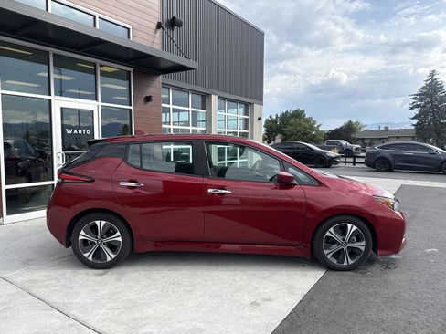 Used 2020 Nissan Leaf SV w/ Protection Package FWD image 9