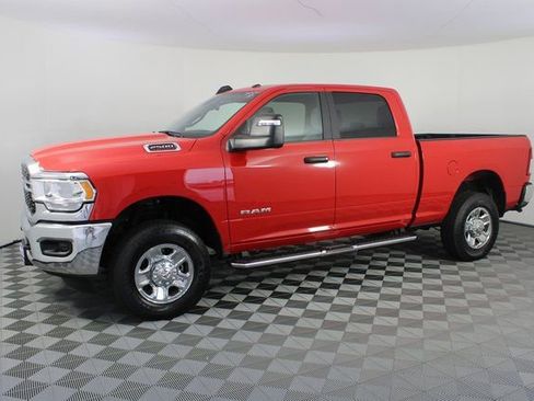 Used 2024 RAM 2500 Big Horn w/ Bed Utility Group image 2