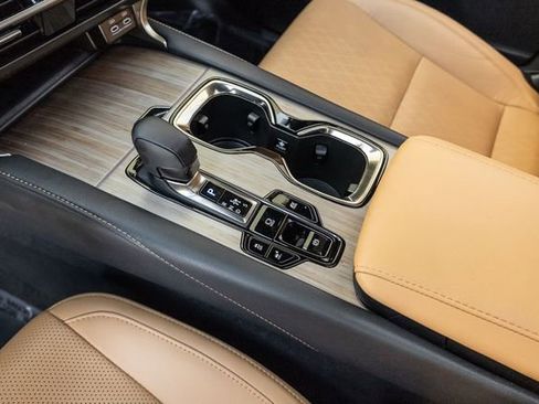 Used 2023 Lexus RX 350 w/ Accessory Package (2T) AWD/4WD image 10