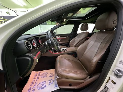 Used 2019 Mercedes-Benz E 450 4MATIC Sedan w/ Premium Package image 17