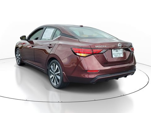 Used 2023 Nissan Sentra SV w/ SV Premium Package image 3