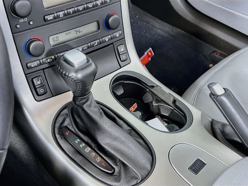 Used 2005 Chevrolet Corvette Convertible w/ Preferred Equipment Group RWD image 15