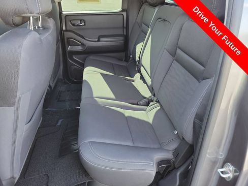 Used 2022 Nissan Frontier SV RWD image 24