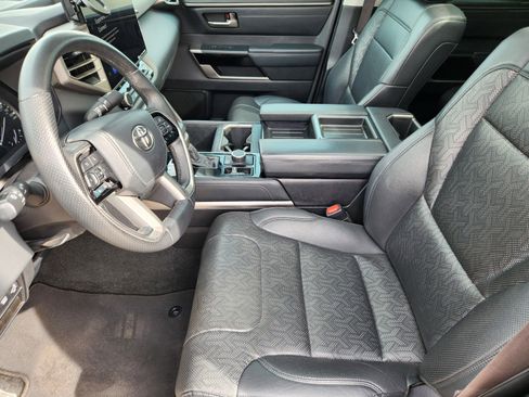 Used 2022 Toyota Tundra Limited image 11