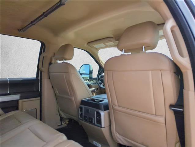 Used 2021 Ford F250 Lariat w/ Lariat Value Package AWD/4WD image 16