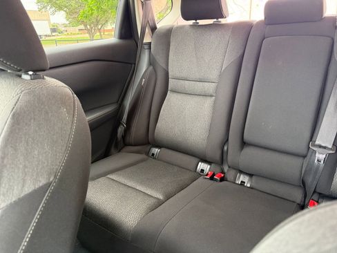 Used 2025 Nissan Rogue SV AWD/4WD image 40
