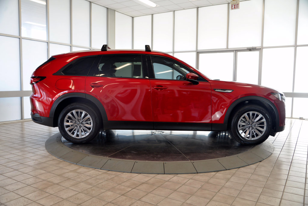 Certified 2024 MAZDA CX-90 Plug-In Hybrid w/ Preferred AWD/4WD image 9