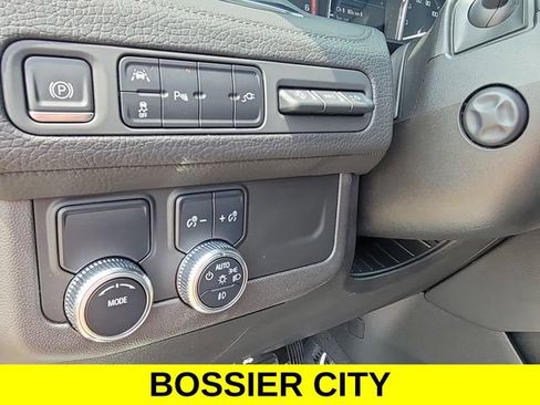 Certified 2021 GMC Yukon Denali w/ LPO, Illumination Package RWD image 18