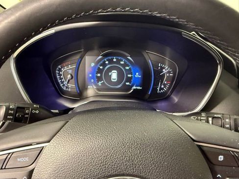Used 2020 Hyundai Santa Fe Limited image 19