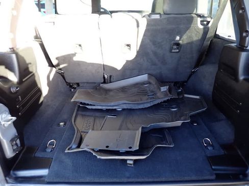 Used 2018 Jeep Wrangler Unlimited Sport S image 22