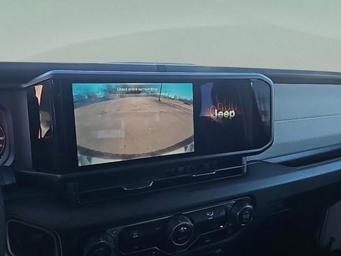 Used 2024 Jeep Wrangler Sport S image 24